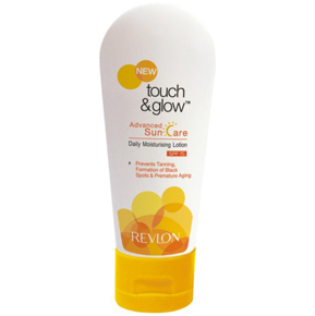 Revlon Touch & Glow Advanced Sun Care Daily Moiturising Lotion SPF 15