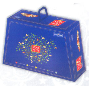 Star Nuts Pyramid Gift Box